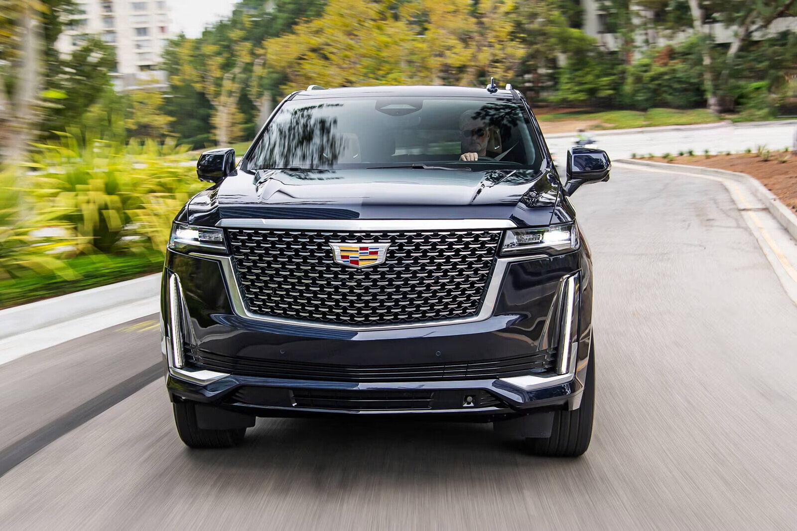 2024_cadillac_escalade_4dr-suv_premium-luxury_f_oem_1_1600x1067_converted